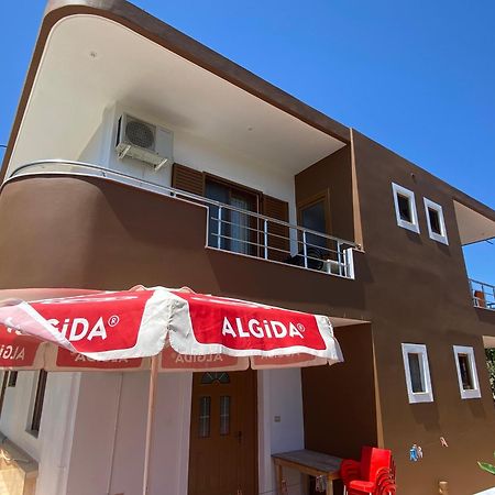 קסאמיל Melita Apartments מראה חיצוני תמונה